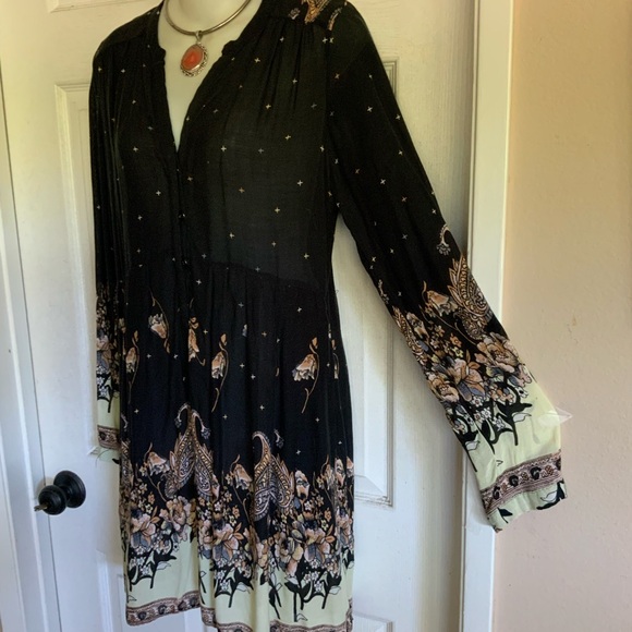 FREE PEOPLE..dress - Picture 2 of 10